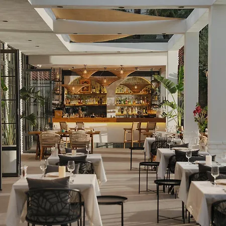 Blu Luxury Unique - Adults-only فندق