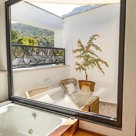 Hotel Blu Luxury Unique - Adults-only 4*