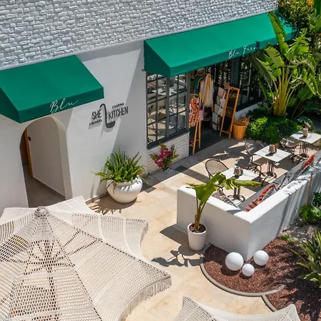 Blu Luxury Unique - Adults-only Otel