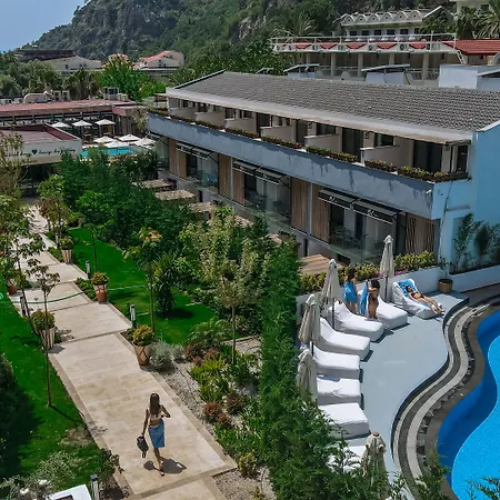 Blu Luxury Unique - Adults-only Otel 4*