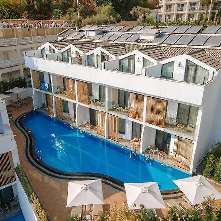Blu Luxury Unique - Adults-only מלון 4*